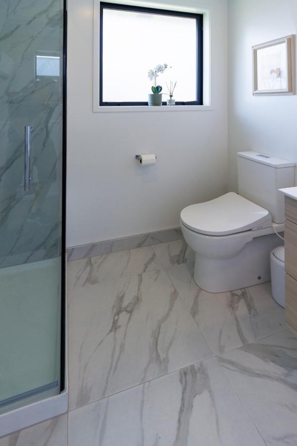 דירות כרייסטצ'רץ' Riccarton 2 Bed 1 Bath W/Garage מראה חיצוני תמונה